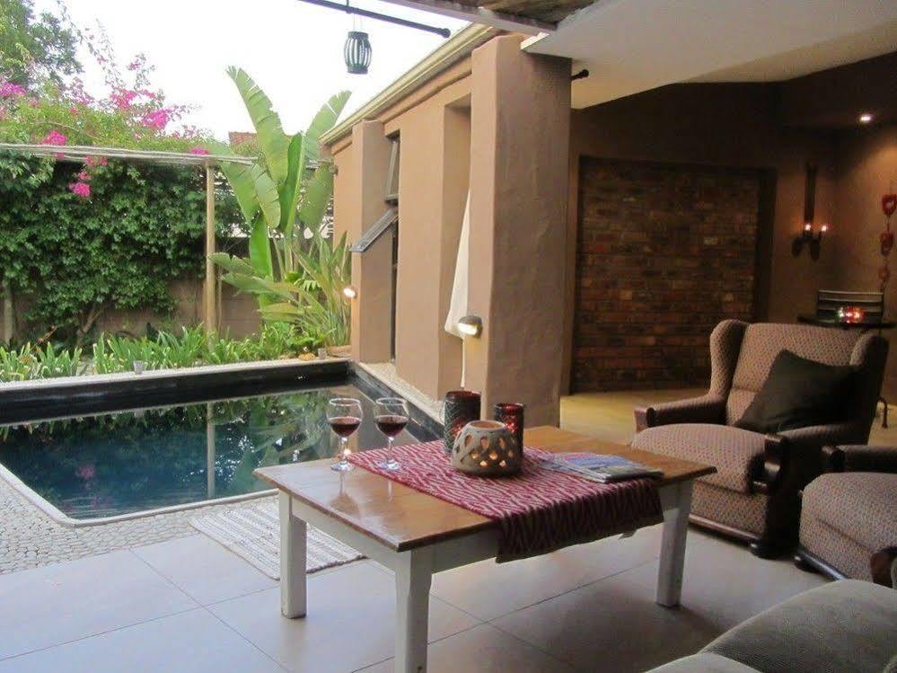 Absolute Bosch Guest House สเตลเลนบอช ภายนอก รูปภาพ